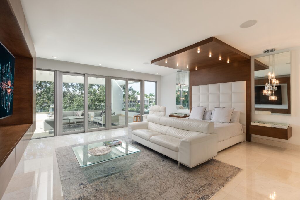 luxury bedroom