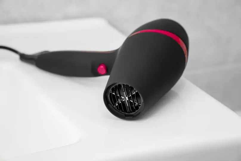 How to Clean a Blow Dryer: Easy Steps for South Florida Residents