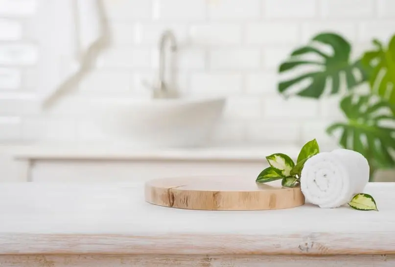 Fresh, spotless bathroom scene highlighting results from using the best bathroom cleaner.