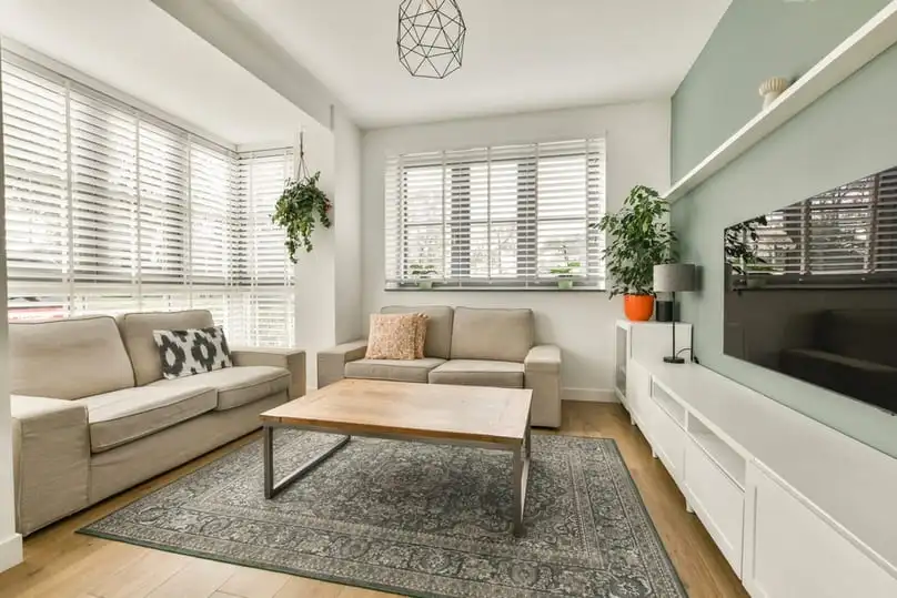 How to Clean Blinds: Easy and Effective Methods for Every Type